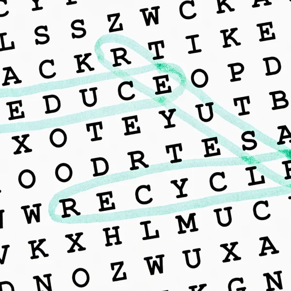 Buchstabenrätsel mit grün umkreisten Worten, visualisiert als Übung für kognitive Aktivierung